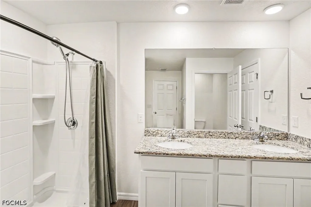 318 NW 4th Street Cape Coral FL 33993