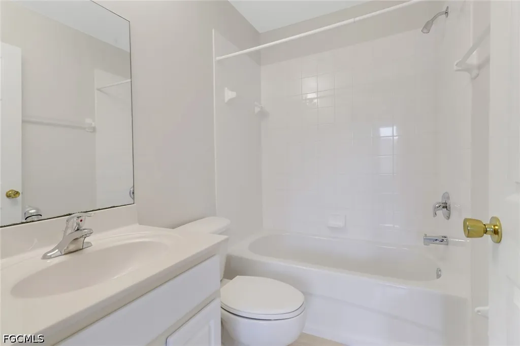 8189 Pacific Beach Drive Fort Myers FL 33966