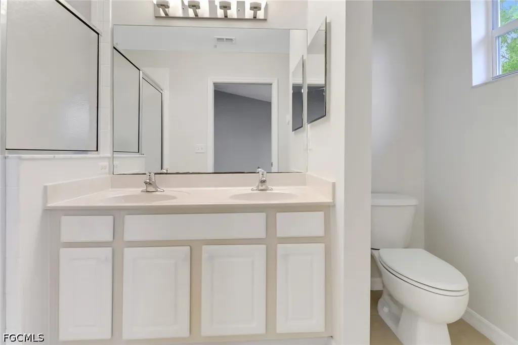 8189 Pacific Beach Drive Fort Myers FL 33966