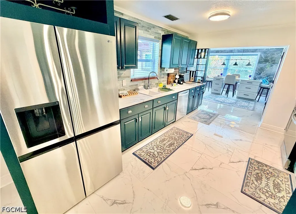 2702 Mcgregor Boulevard Fort Myers FL 33901