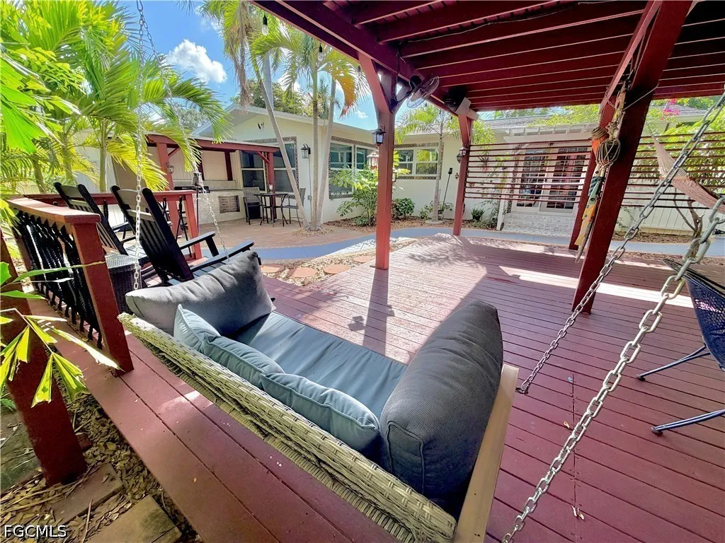2702 Mcgregor Boulevard Fort Myers FL 33901