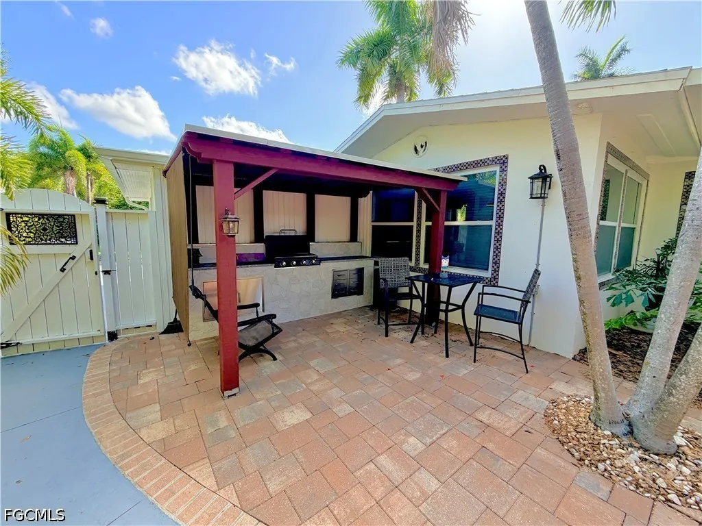 2702 Mcgregor Boulevard Fort Myers FL 33901