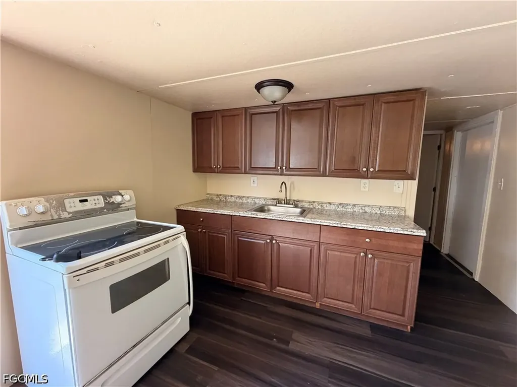 7962 Breeze Drive North Fort Myers FL 33917