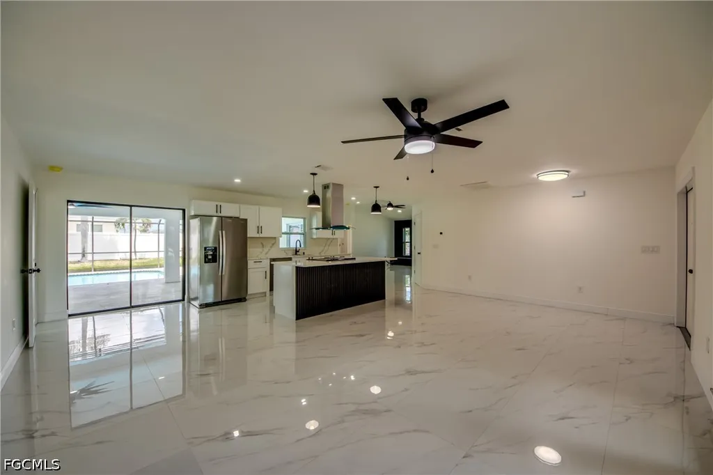 1124 NW 1st Place Cape Coral FL 33993