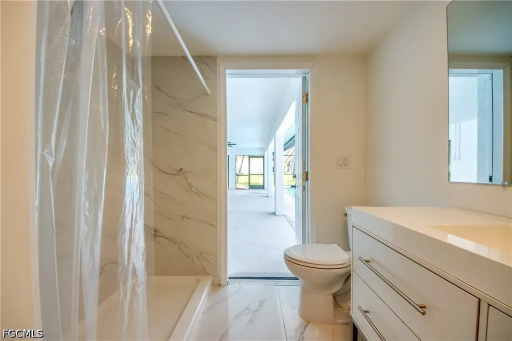 1124 NW 1st Place Cape Coral FL 33993