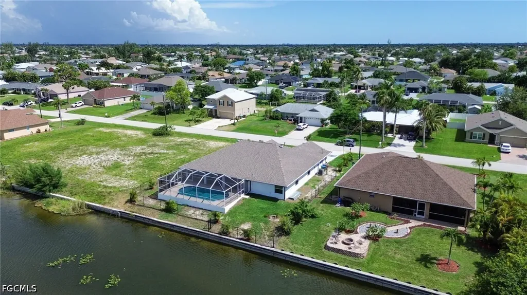 619 SW 26th Terrace Cape Coral FL 33914