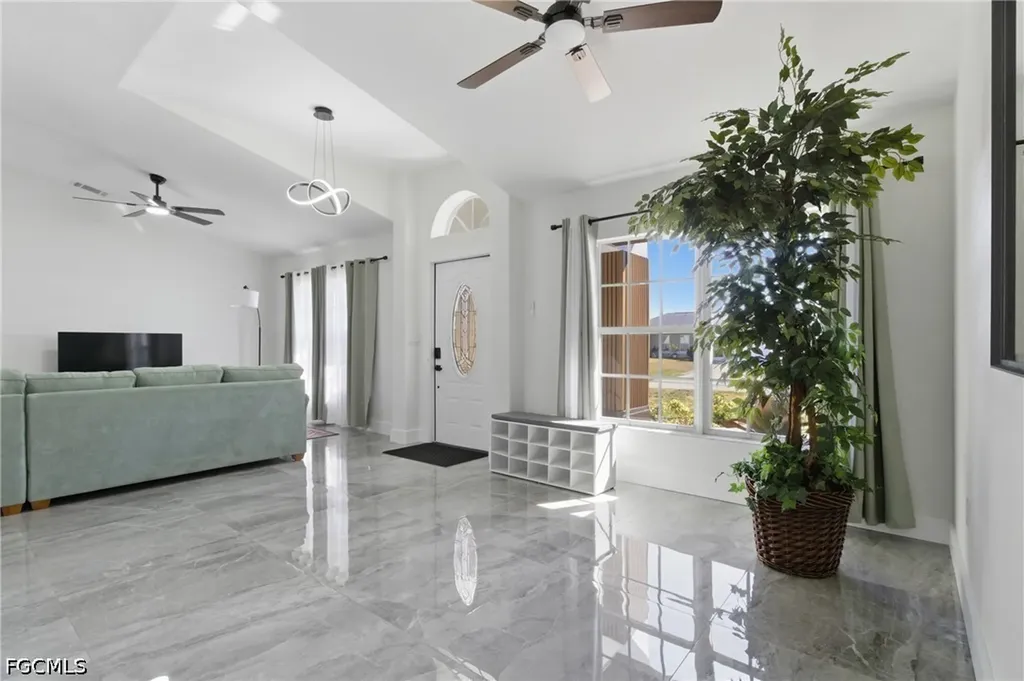 619 SW 26th Terrace Cape Coral FL 33914