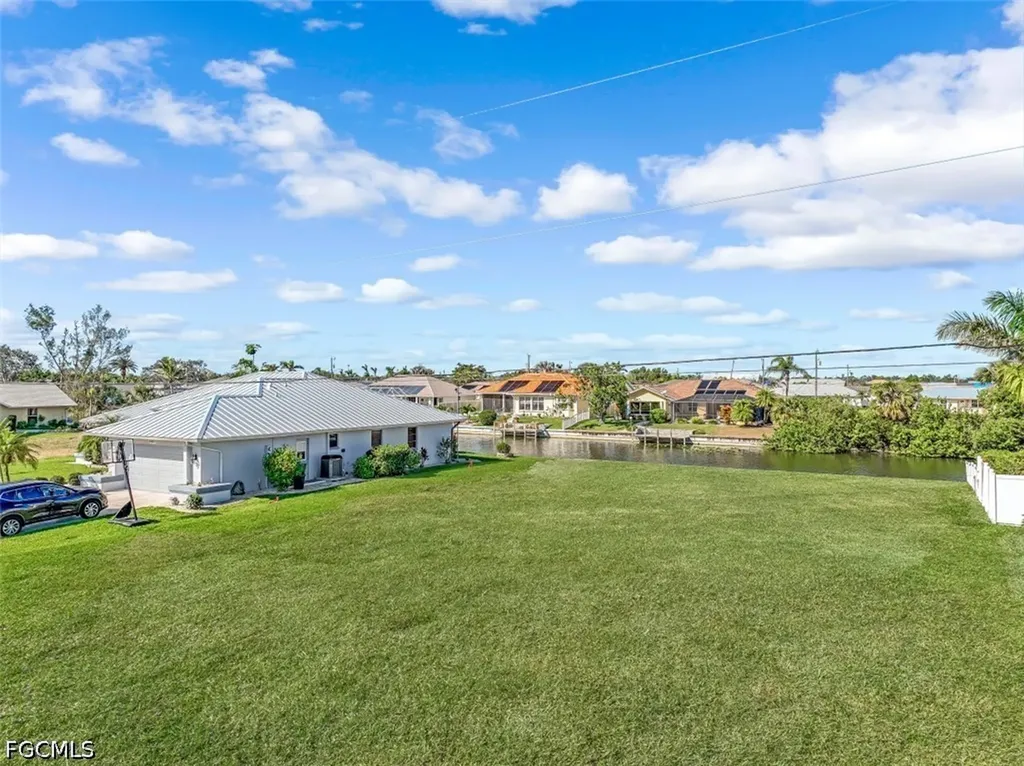 2011 NE 2nd Street Cape Coral FL 33909