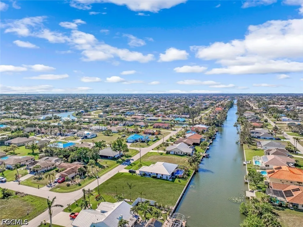 2011 NE 2nd Street Cape Coral FL 33909