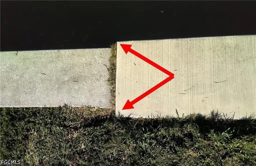 2011 NE 2nd Street Cape Coral FL 33909