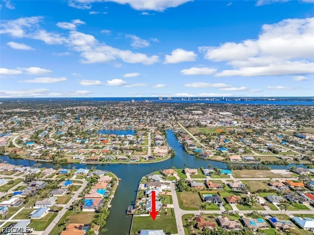 2011 NE 2nd Street Cape Coral FL 33909