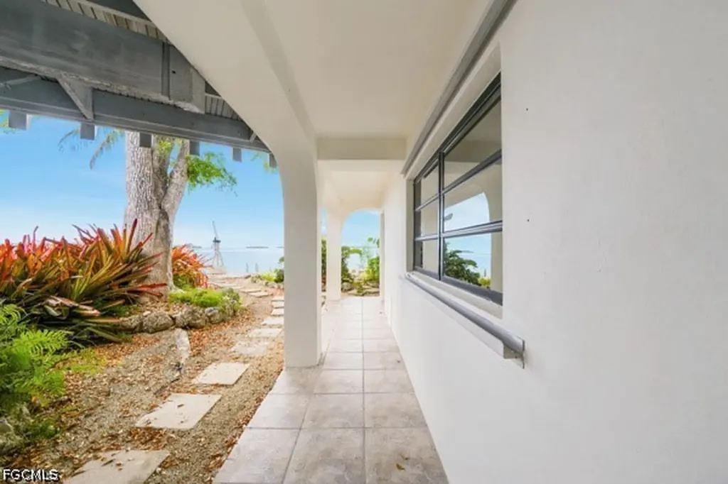 154 Redwing Road Tavernier FL 33070