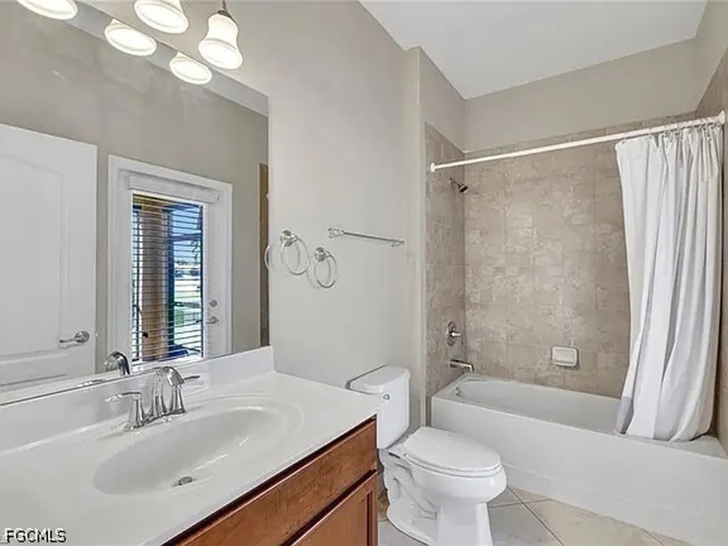 13092 Silver Thorn Loop North Fort Myers FL 33903