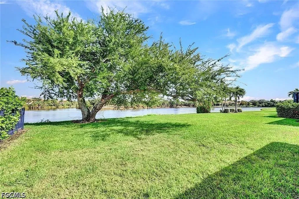 13092 Silver Thorn Loop North Fort Myers FL 33903