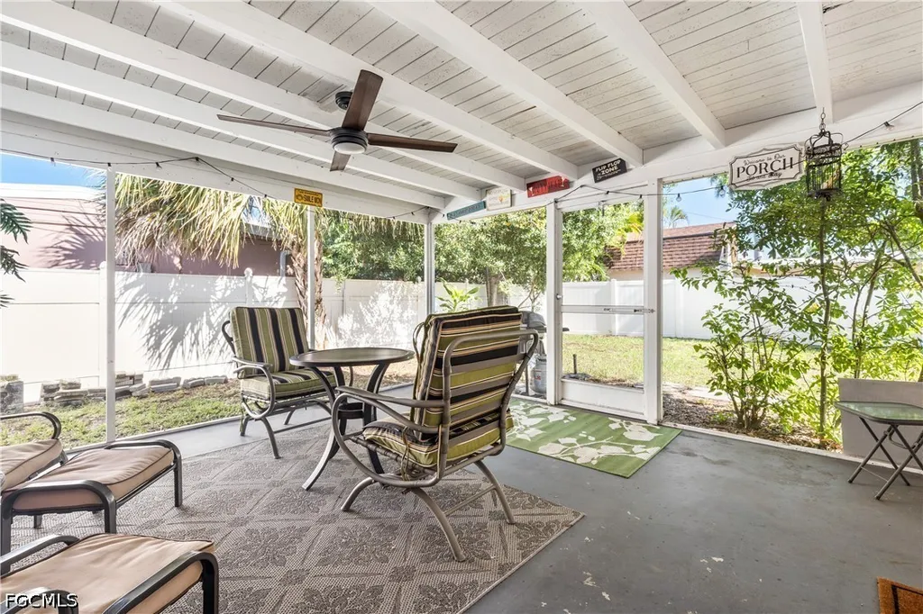 1643 Ricardo Avenue Fort Myers FL 33901