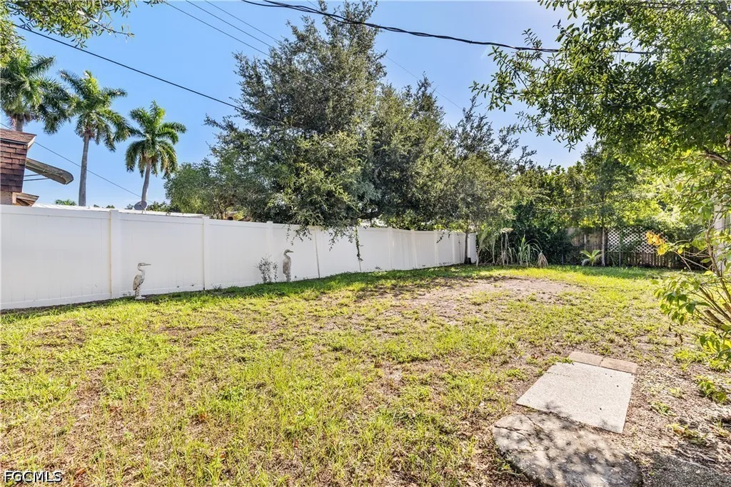 1643 Ricardo Avenue Fort Myers FL 33901