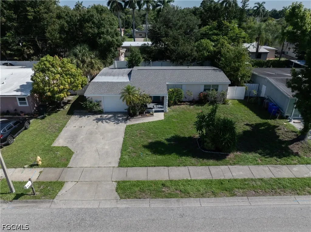 1643 Ricardo Avenue Fort Myers FL 33901