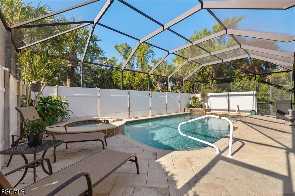8872 King Henry Court Fort Myers FL 33908
