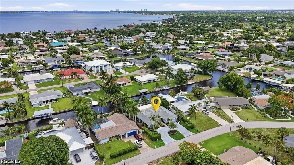 405 Prather Drive Fort Myers FL 33919