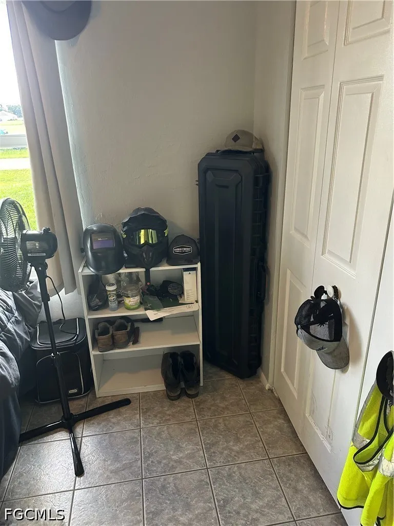 2124 NE 7th Place Cape Coral FL 33909