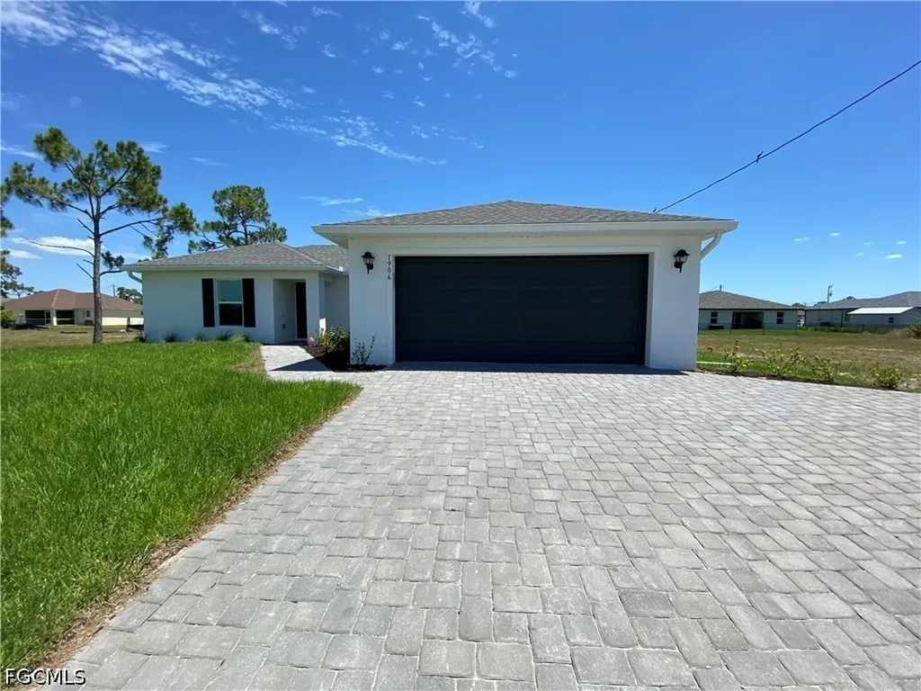 1906 Jacaranda Parkway W Cape Coral FL 33993