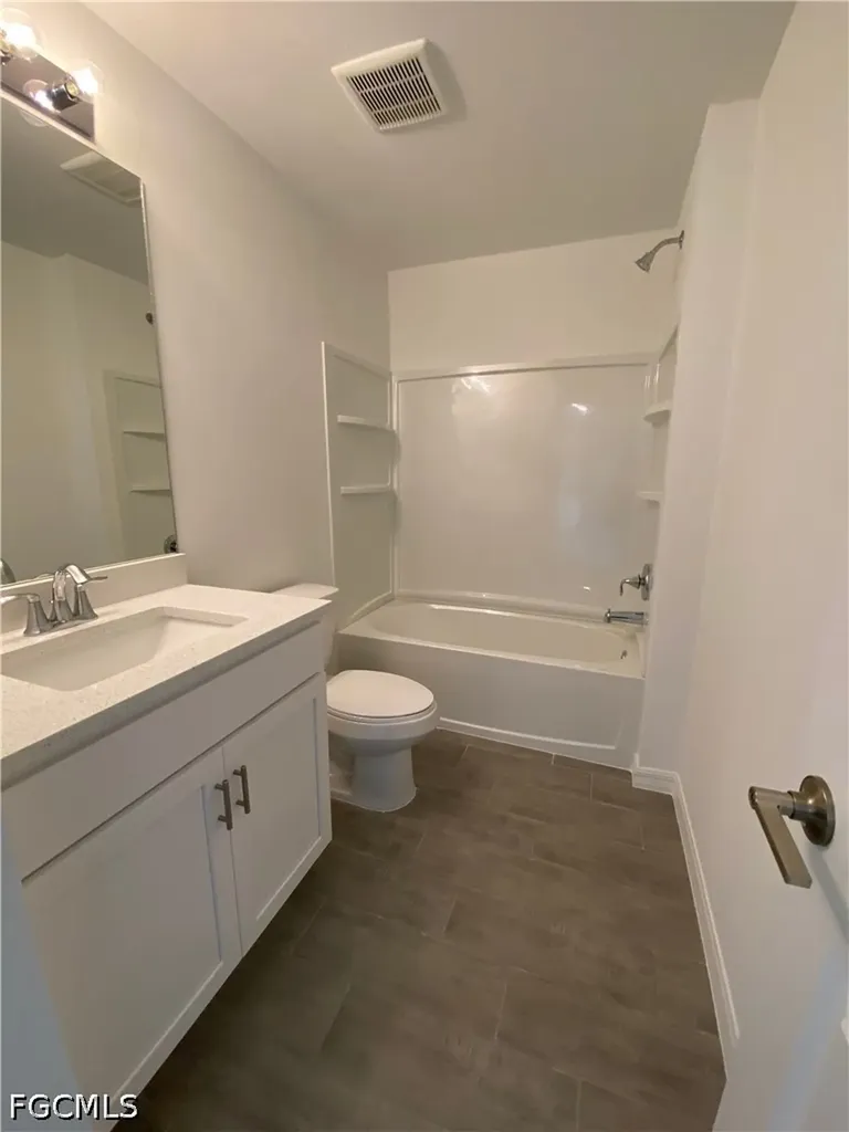 1906 Jacaranda Parkway W Cape Coral FL 33993