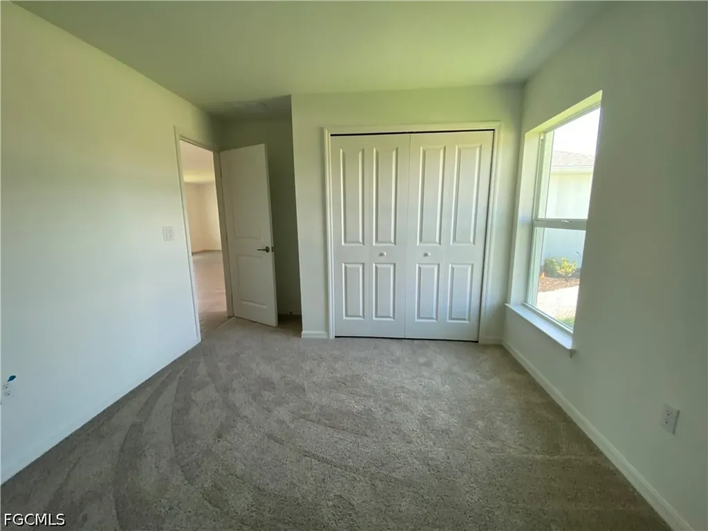 1906 Jacaranda Parkway W Cape Coral FL 33993