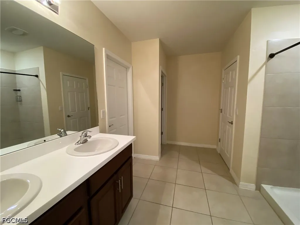 111 NW 9th Street Cape Coral FL 33993
