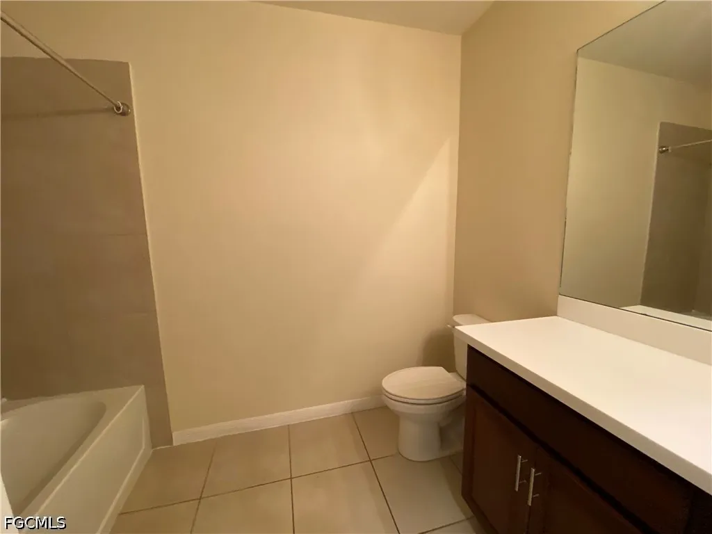 111 NW 9th Street Cape Coral FL 33993