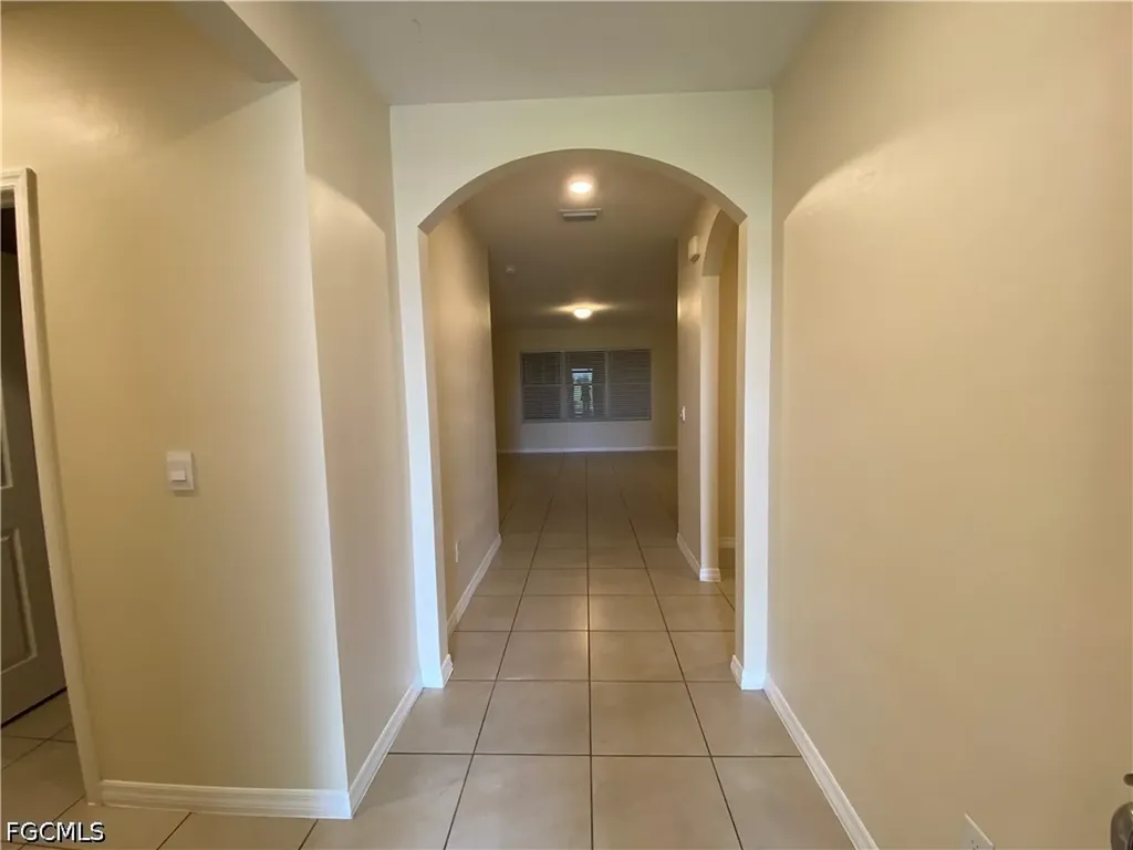111 NW 9th Street Cape Coral FL 33993