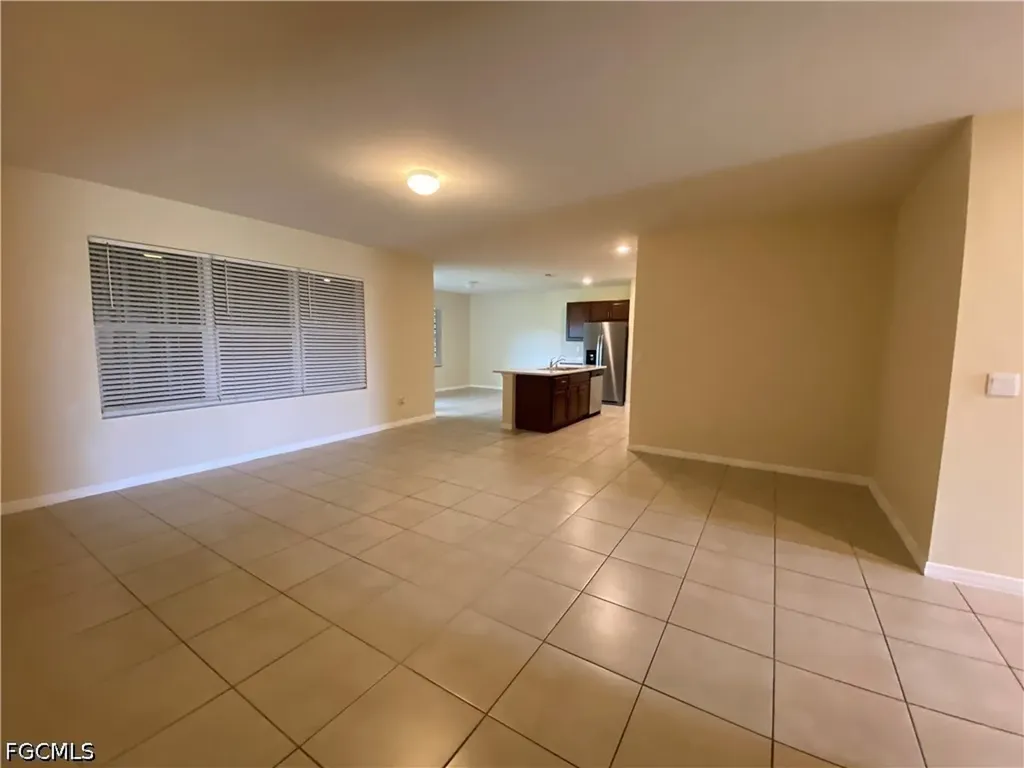 111 NW 9th Street Cape Coral FL 33993
