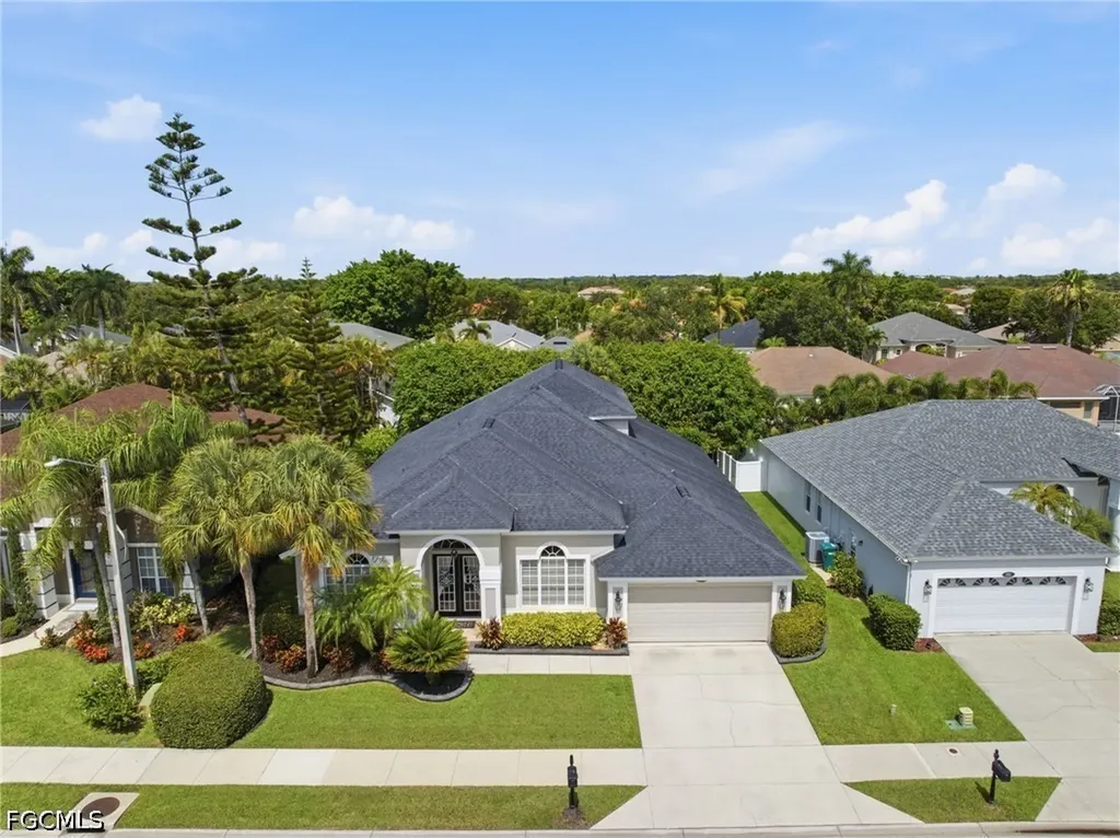 Naples FL, 193 Skipping Stone Lane