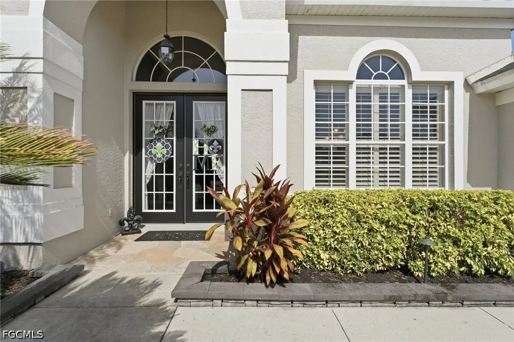 193 Skipping Stone Lane Naples FL 34119
