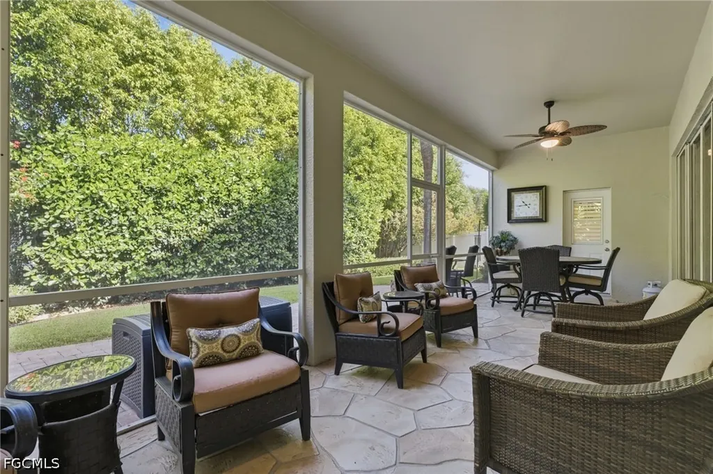 193 Skipping Stone Lane Naples FL 34119