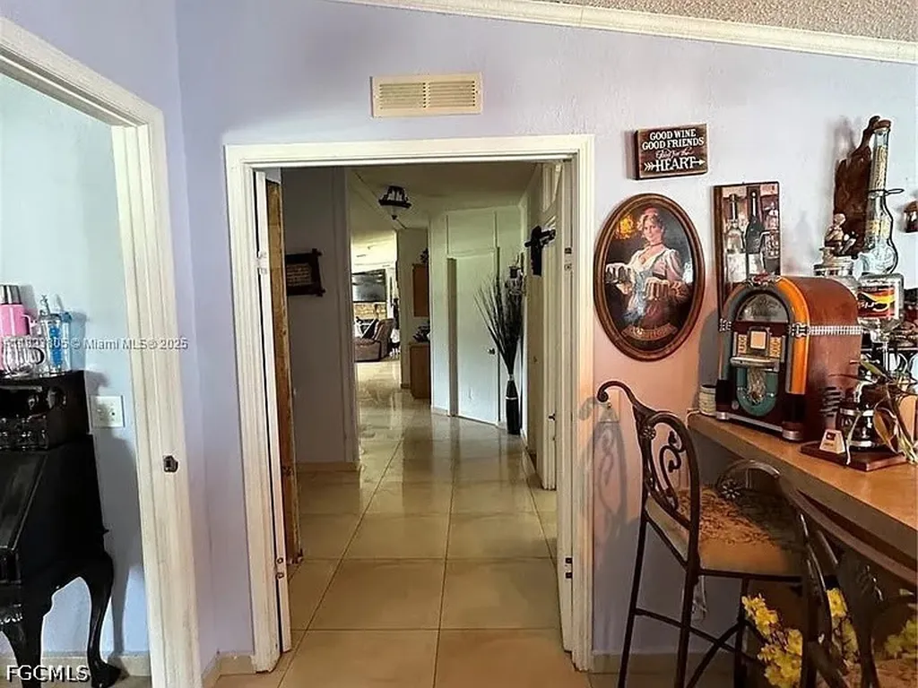 618 Hunting Club Avenue Clewiston FL 33440