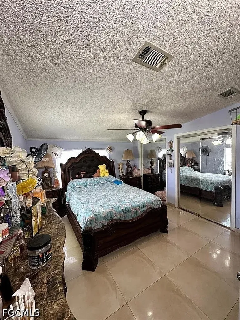 618 Hunting Club Avenue Clewiston FL 33440