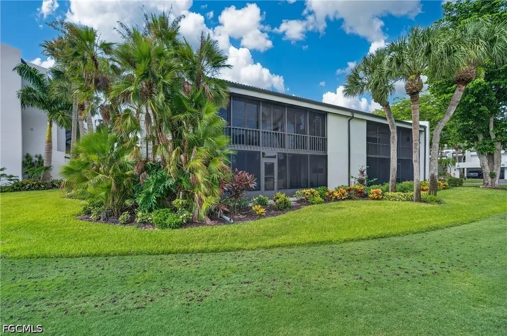4570 Trawler Court Fort Myers FL 33919