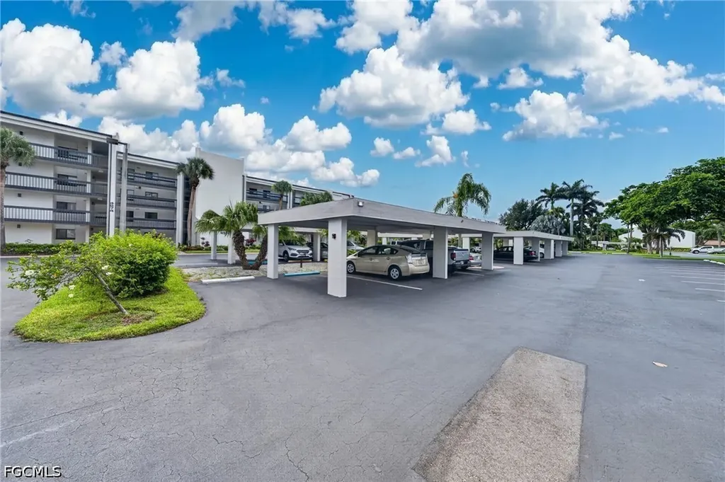 4570 Trawler Court Fort Myers FL 33919
