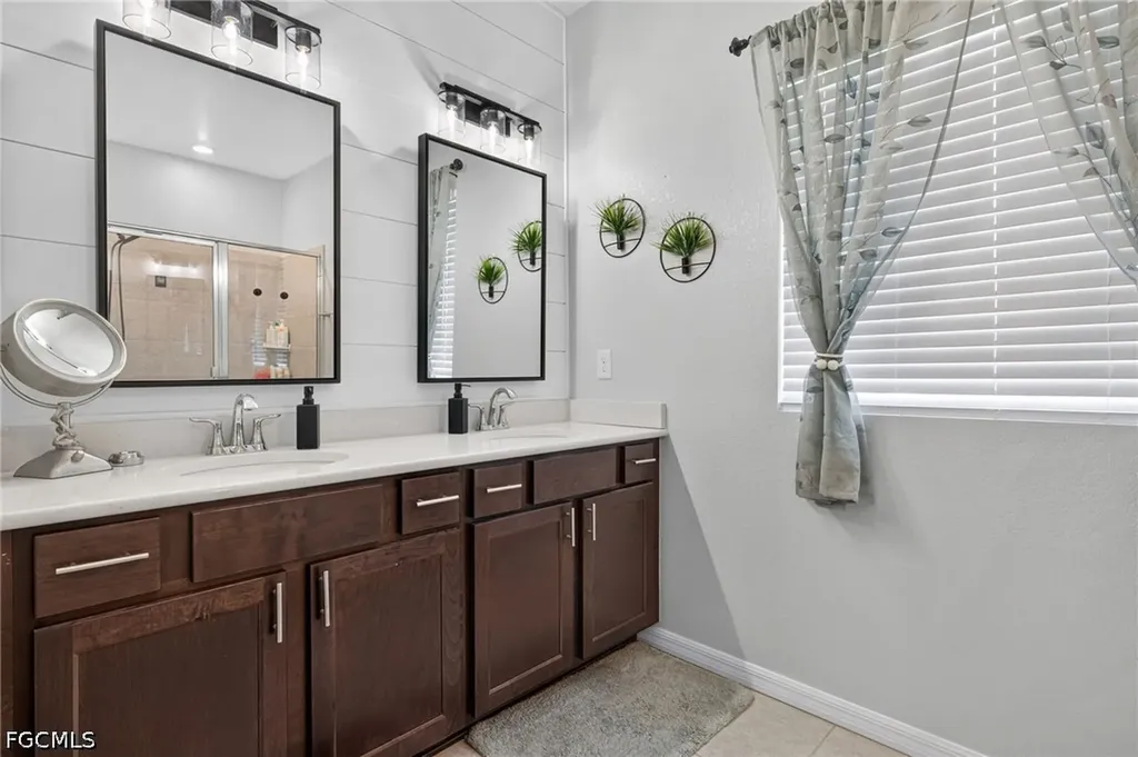 3306 NW 21st Terrace Cape Coral FL 33993