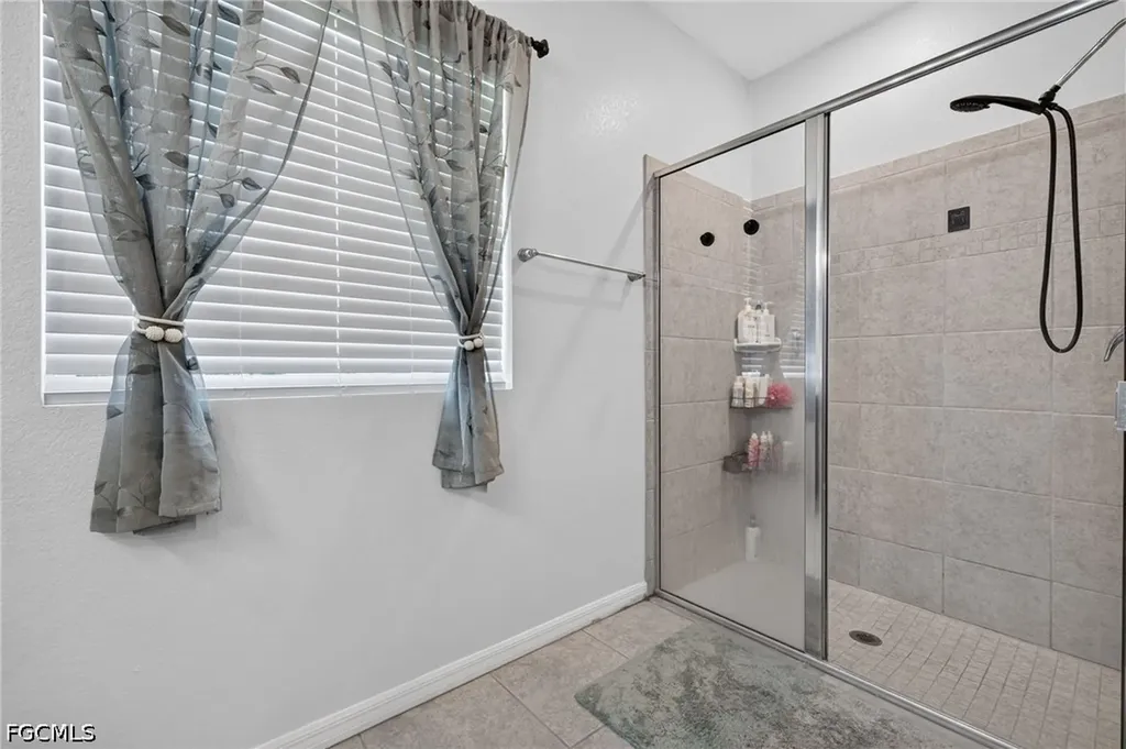 3306 NW 21st Terrace Cape Coral FL 33993