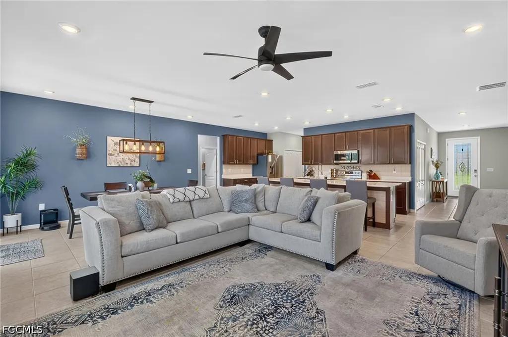3306 NW 21st Terrace Cape Coral FL 33993
