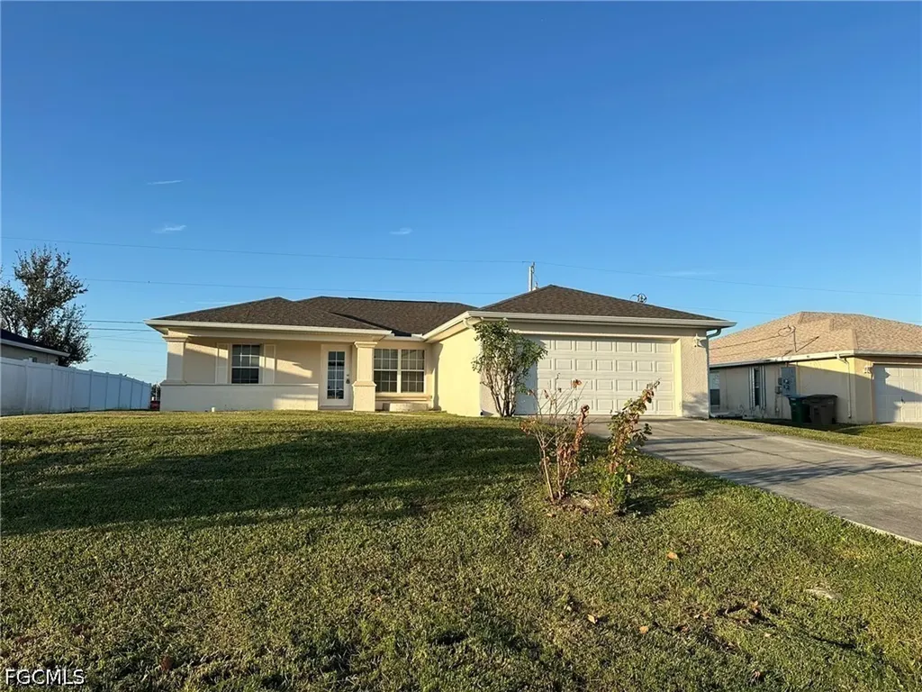 2207 NE 15th Lane Cape Coral FL 33909