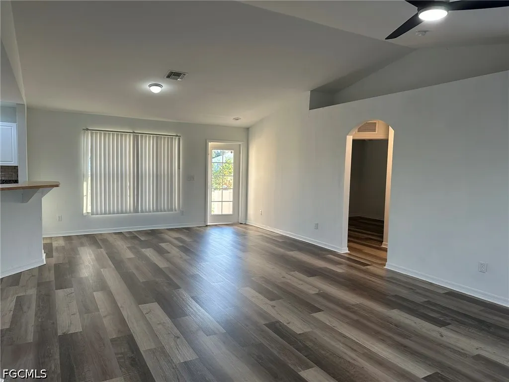 2207 NE 15th Lane Cape Coral FL 33909