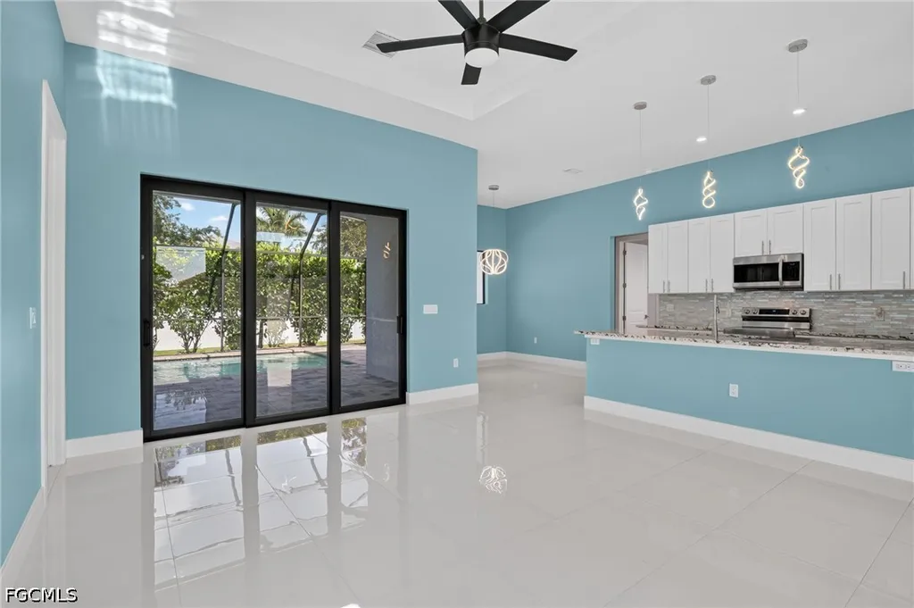 420 SW 29th Avenue Cape Coral FL 33991