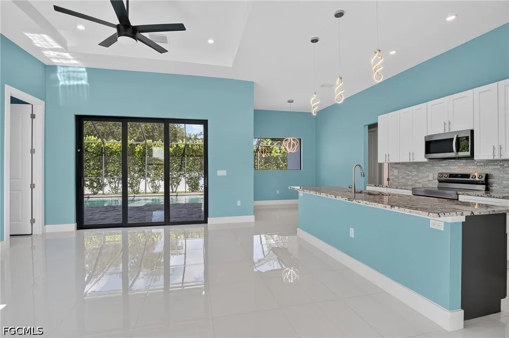 420 SW 29th Avenue Cape Coral FL 33991