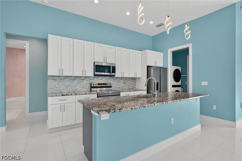 420 SW 29th Avenue Cape Coral FL 33991