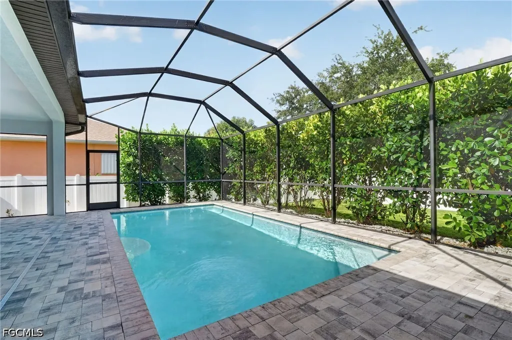 420 SW 29th Avenue Cape Coral FL 33991