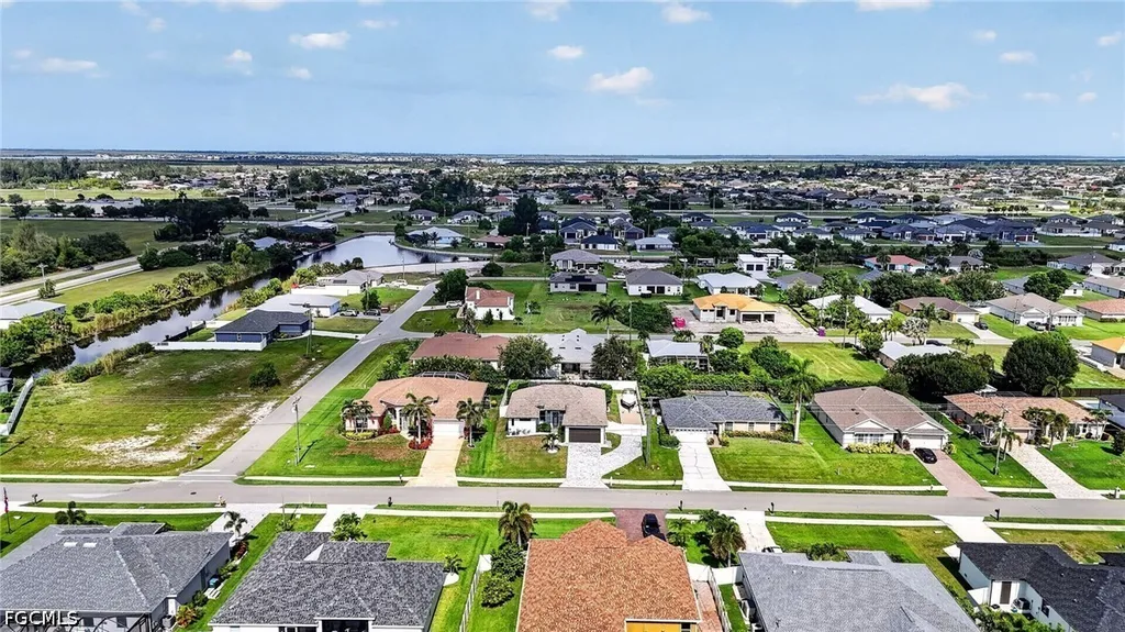 420 SW 29th Avenue Cape Coral FL 33991