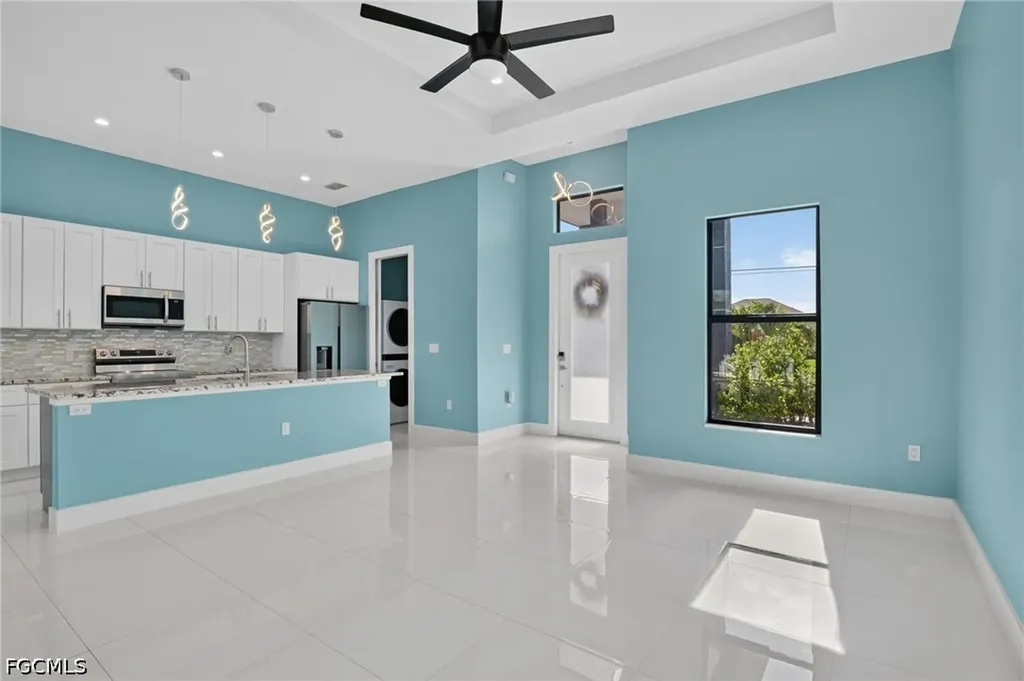 420 SW 29th Avenue Cape Coral FL 33991