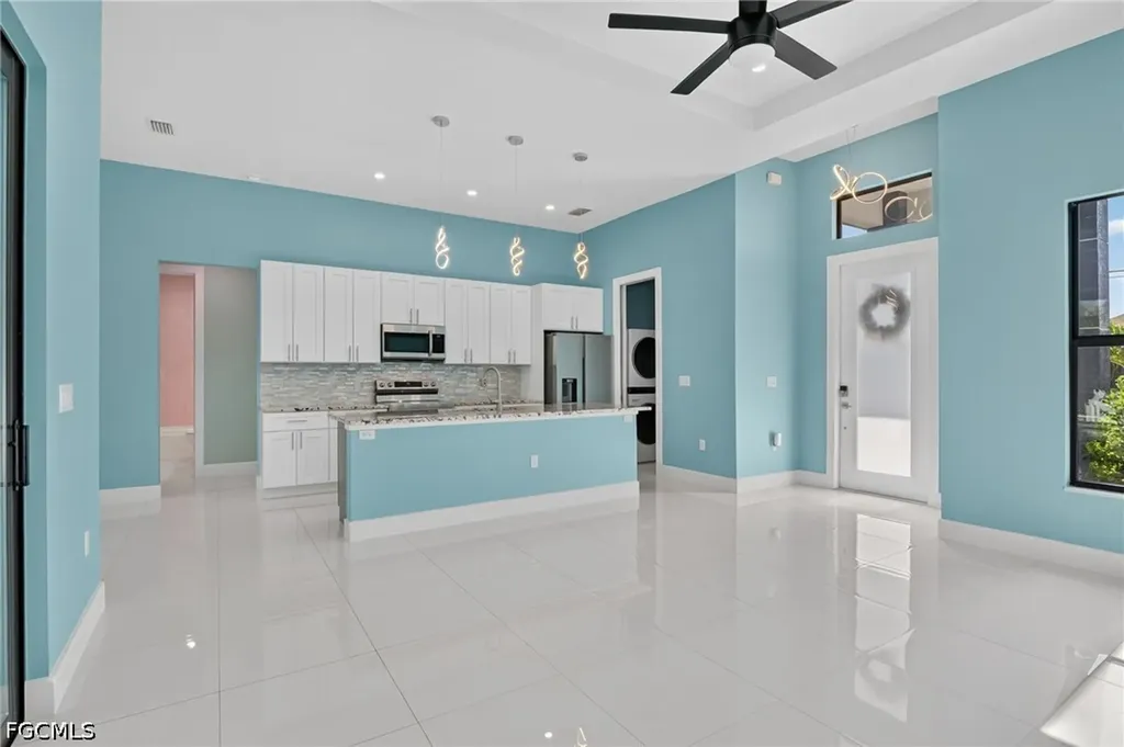 420 SW 29th Avenue Cape Coral FL 33991